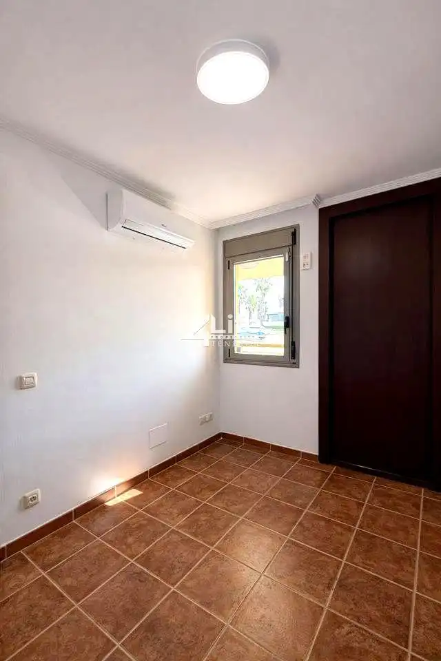 Habitación de Casa o chalet en venta en Granadilla de Abona con Aire acondicionado, Jardín privado y Terraza