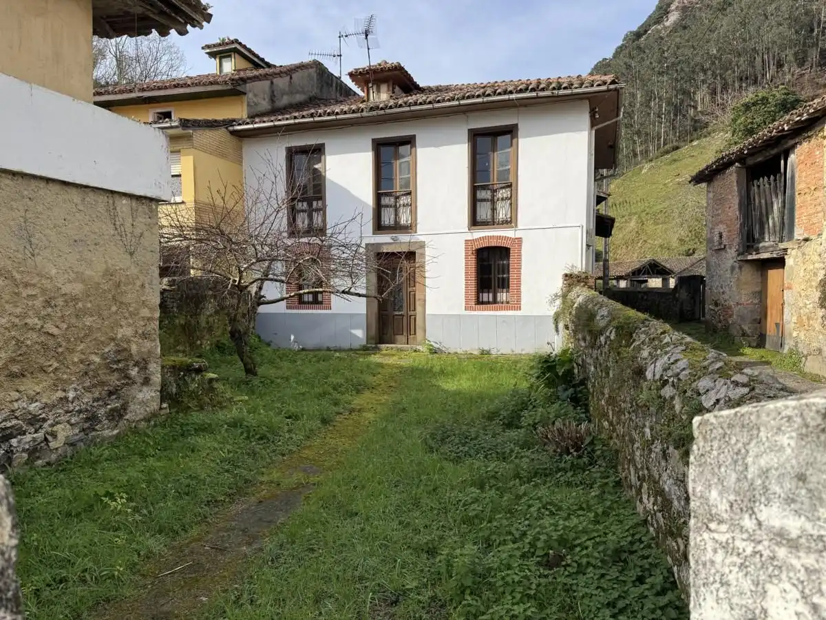 Adossat amb jardí en venda a Vibaña - Ardisana - Caldueño