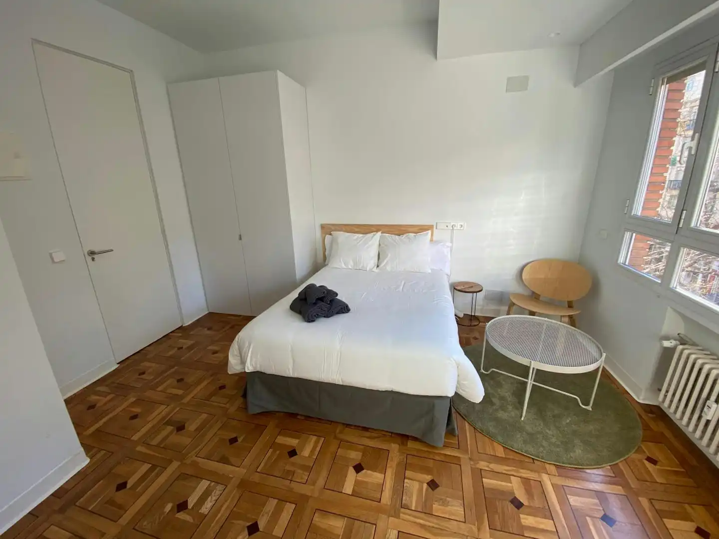 Bedroom of Flat for share in Madrid  with Air Conditioner, Heating and Furnished