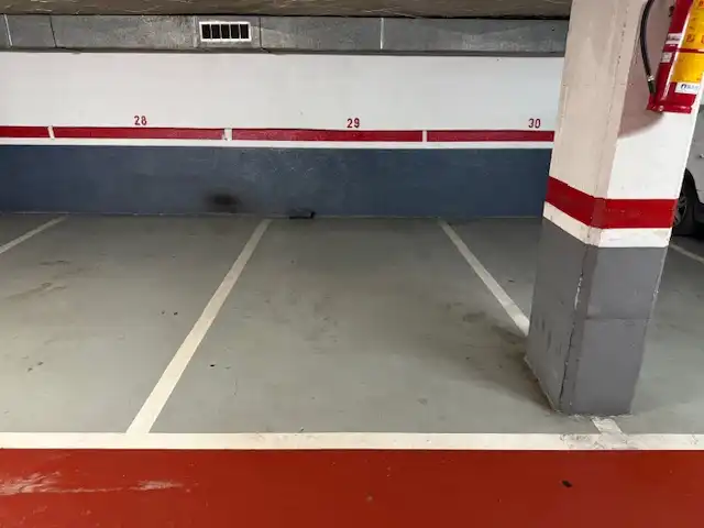 Parking de Garaje de alquiler en Barcelona con Alarma
