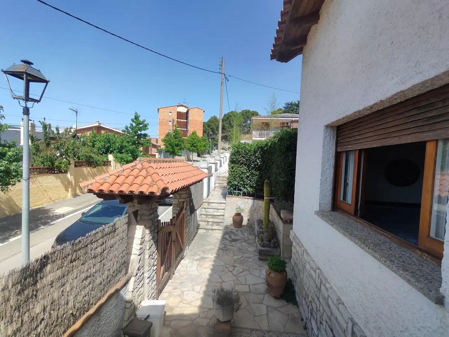 Vista exterior de Casa o xalet en venda en Vallbona d'Anoia amb Aire condicionat, Jardí privat i Terrassa