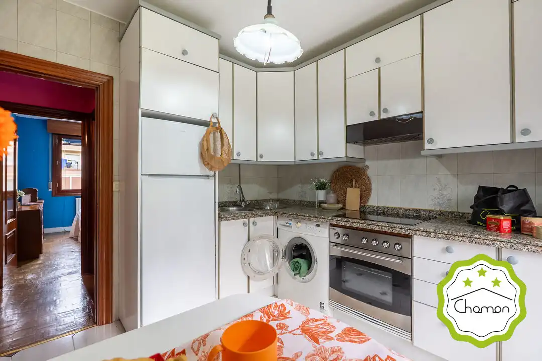 Cocina de Piso en venta en Bilbao  con Calefacción, Amueblado y Balcón