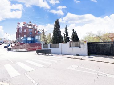 Terreny residencial en venda a Calle de Antonio Gaudí 8