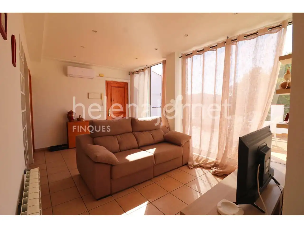 Living room of Attic for sale in Sant Feliu de Guíxols  with Terrace and Alarm