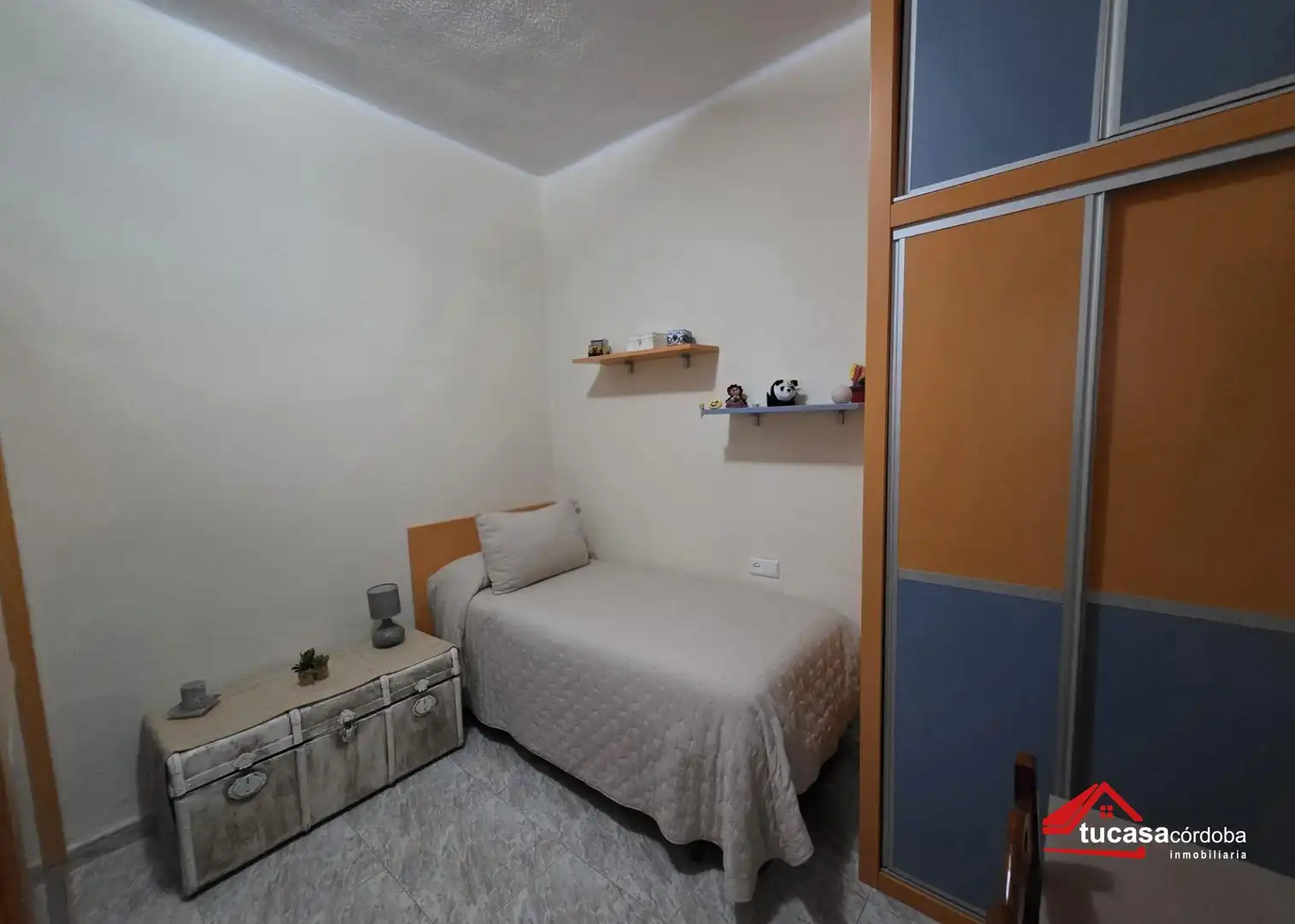 Bedroom of Flat for sale in Córdoba  with Air Conditioner