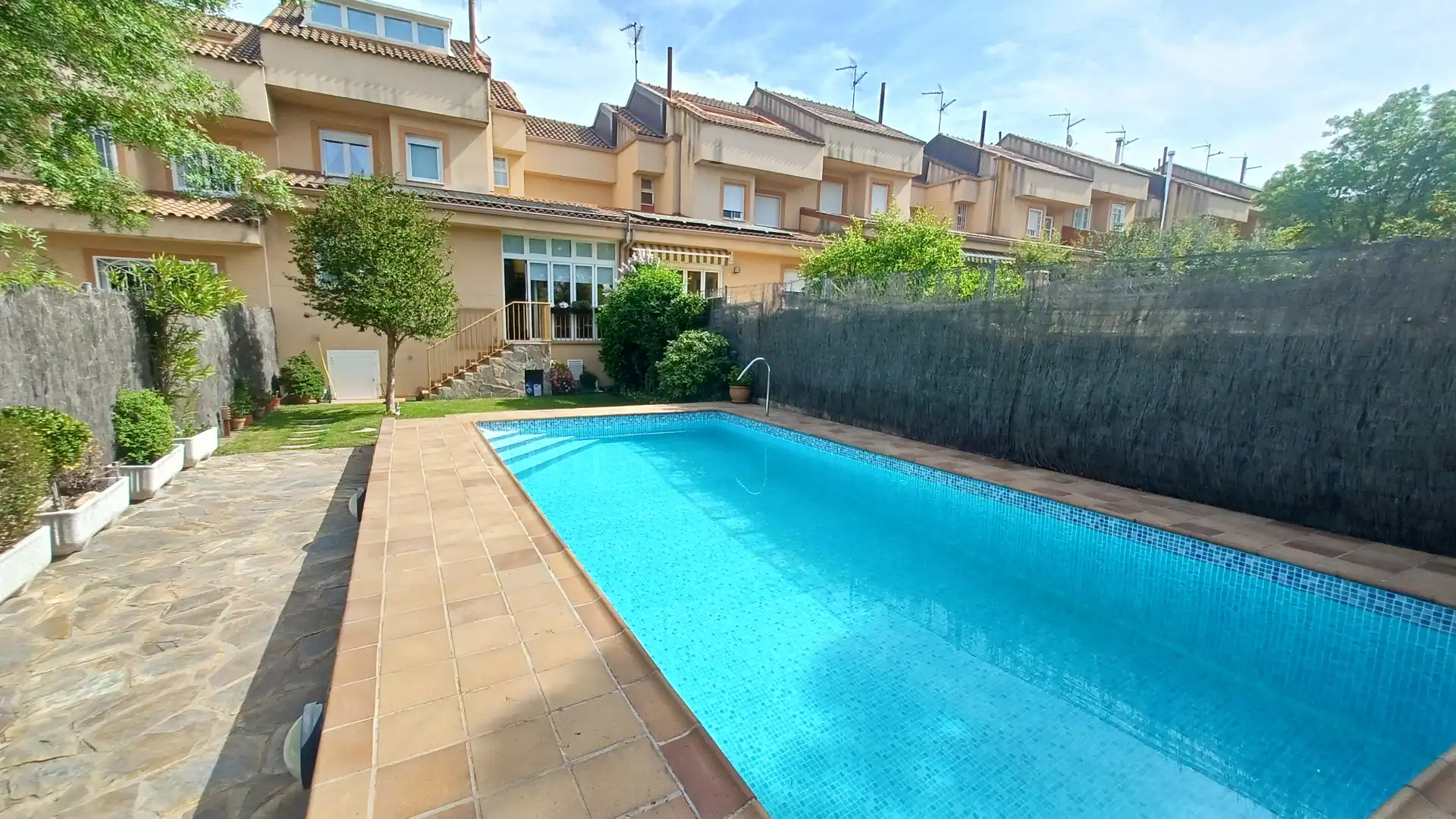 Piscina de Casa o xalet en venda en Moralzarzal amb Calefacció, Jardí privat i Terrassa