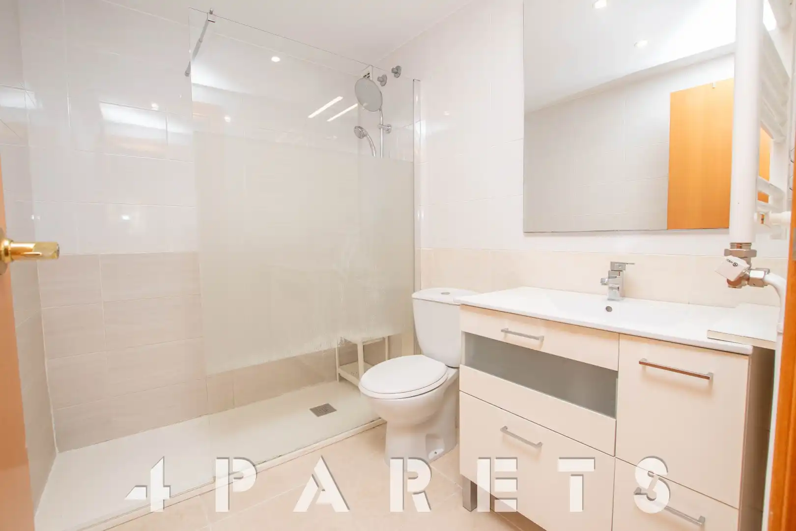 Bathroom of Flat for sale in Vilassar de Mar  with Heating, Parquet flooring and Oven