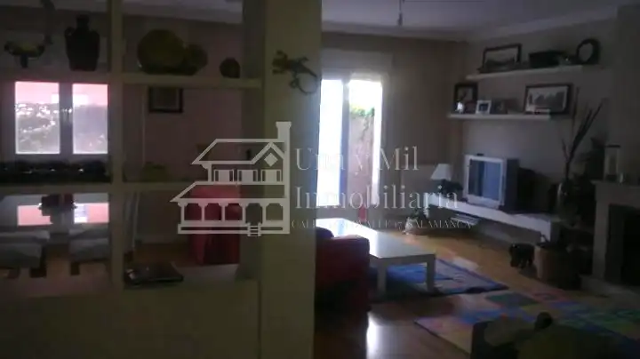 Sala de estar de Casa o chalet en venta en Doñinos de Salamanca con Calefacción, Terraza y Trastero