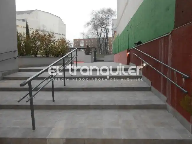 Terrasse von Wohnung zur Miete in Madrid mit Klimaanlage, Abstellraum und Möbliert
