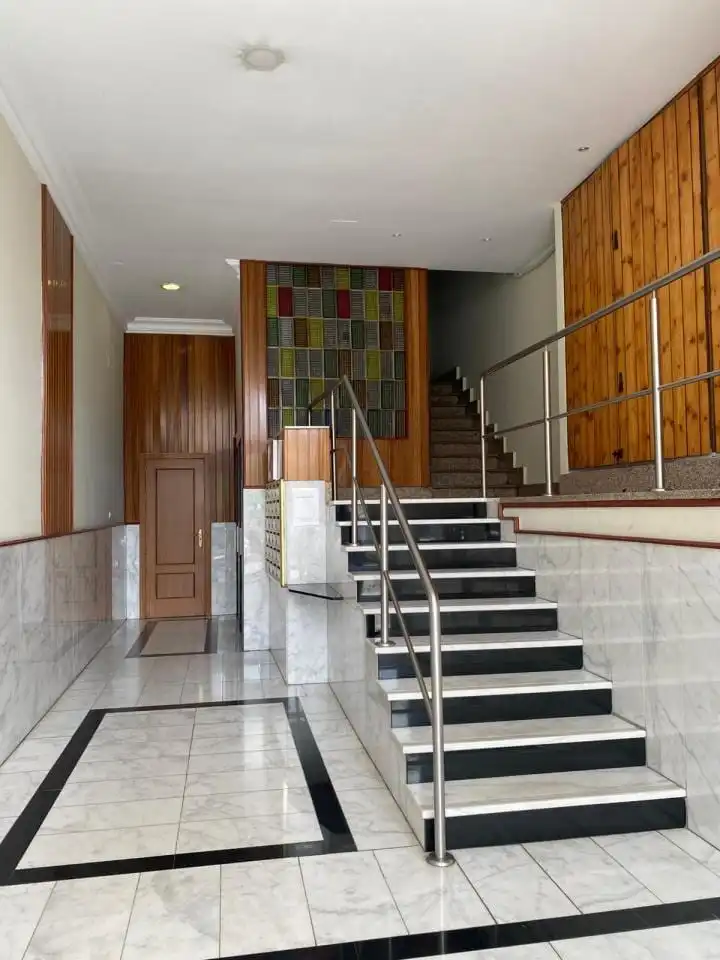 Piso de alquiler en León Capital  con Calefacción, Terraza y Amueblado