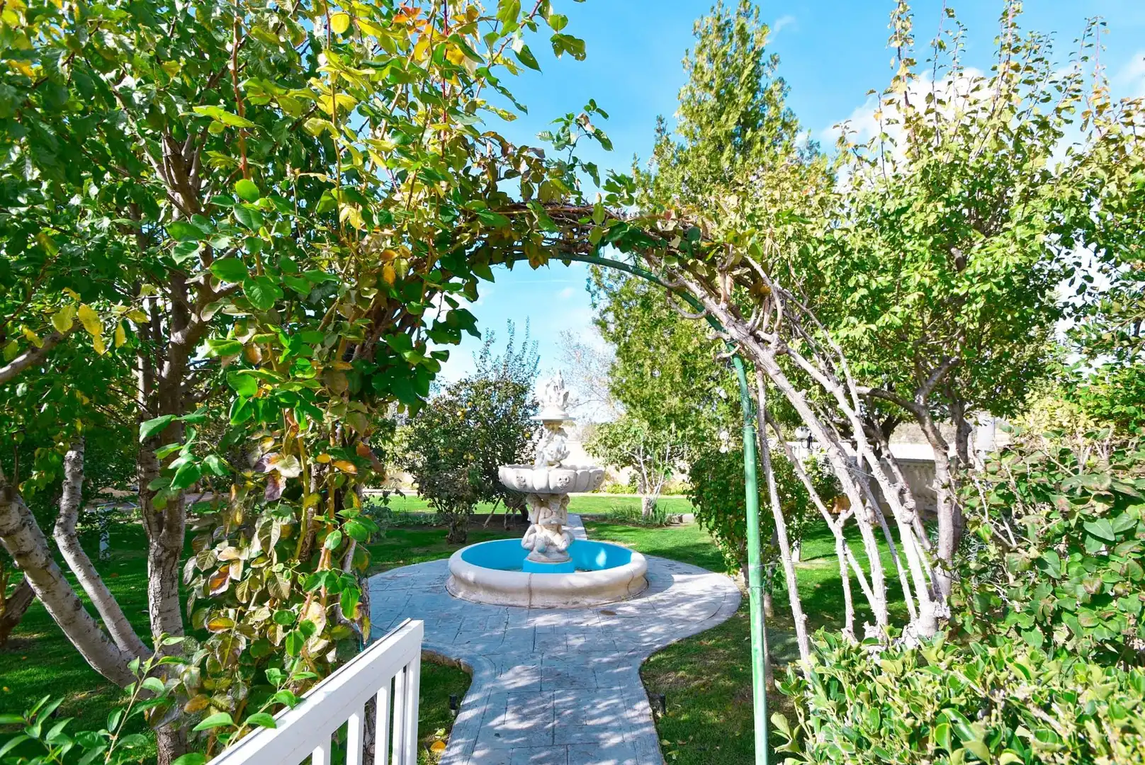 Garden of Houses for sale in Illescas  with Air Conditioner, Private garden and Parquet flooring