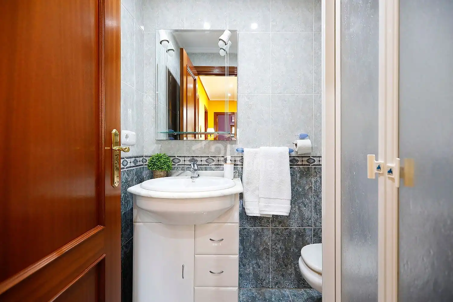 Bathroom of Flat for sale in Irun   with Air Conditioner, Heating and Terrace