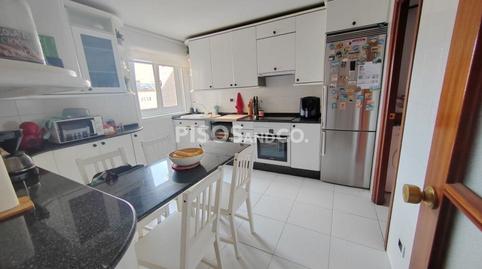 Foto 3 de Piso en venta en Lugar del Martinete Residencial el Birloque, Someso - Matogrande, A Coruña