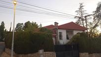 Vista exterior de Casa o xalet de lloguer en Monachil amb Terrassa i Balcó