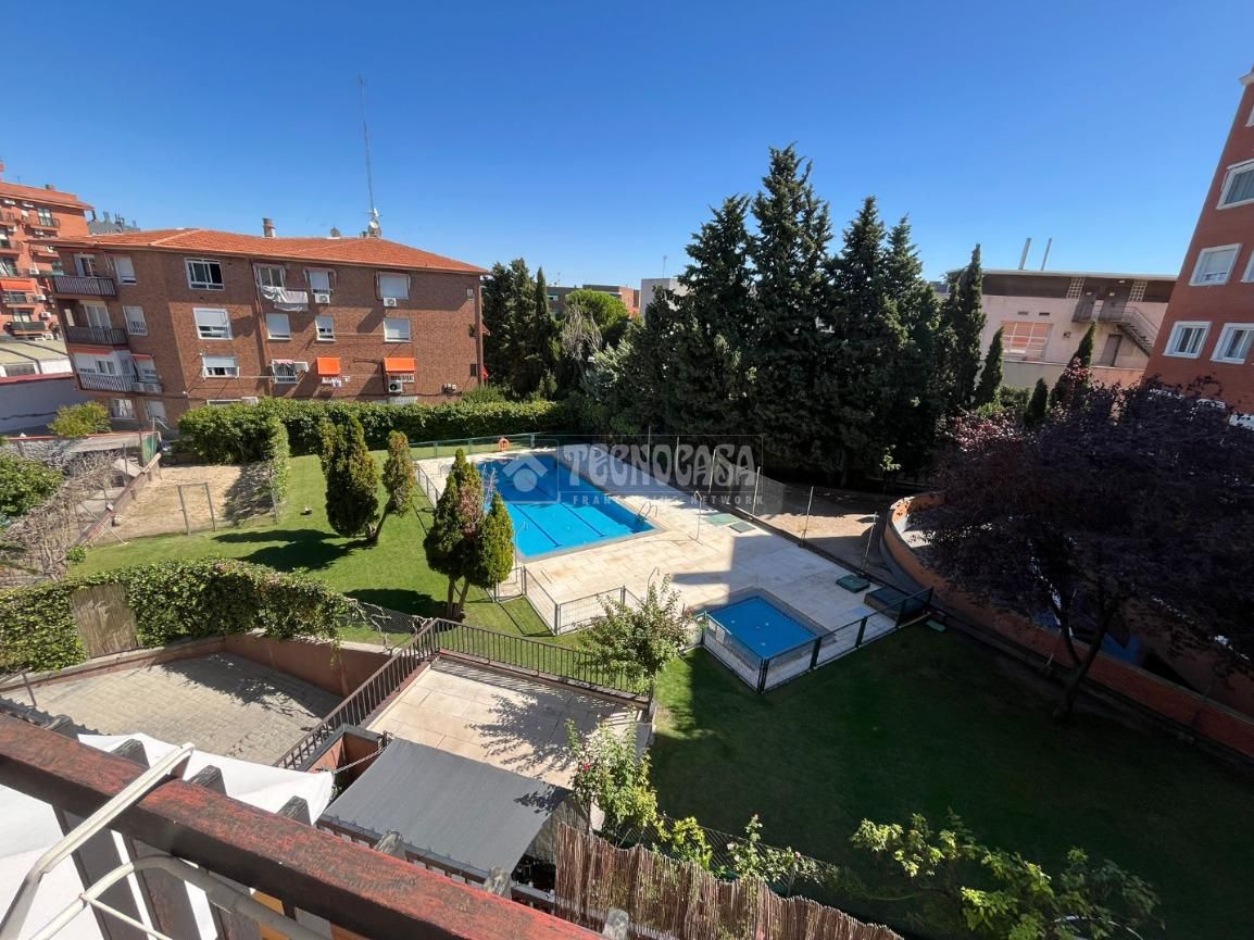 Piscina de Pis de lloguer en  Madrid Capital amb Calefacció i Piscina comunitària