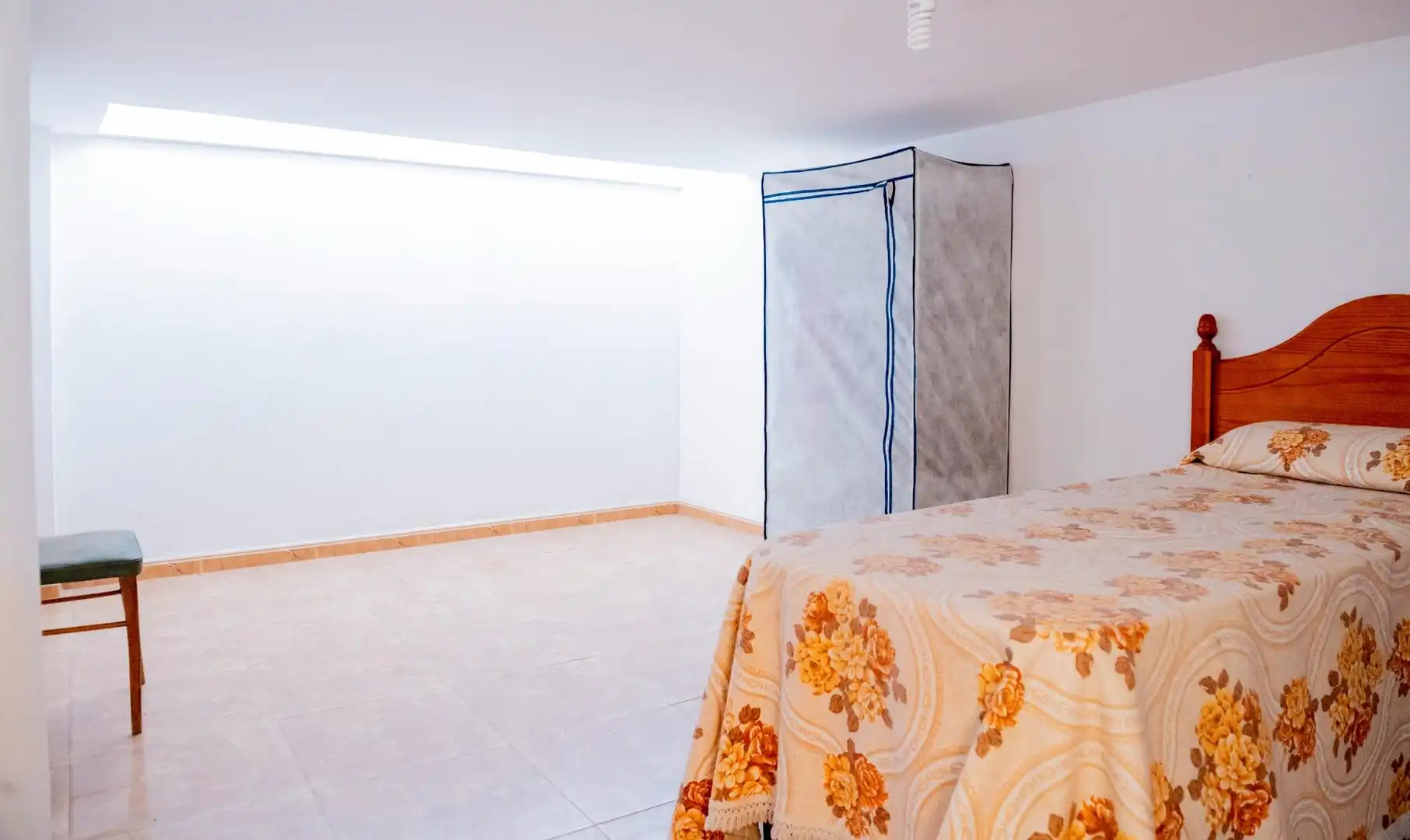Houses for sale in Cuevas Bajas  with Air Conditioner, Terrace and Storage room