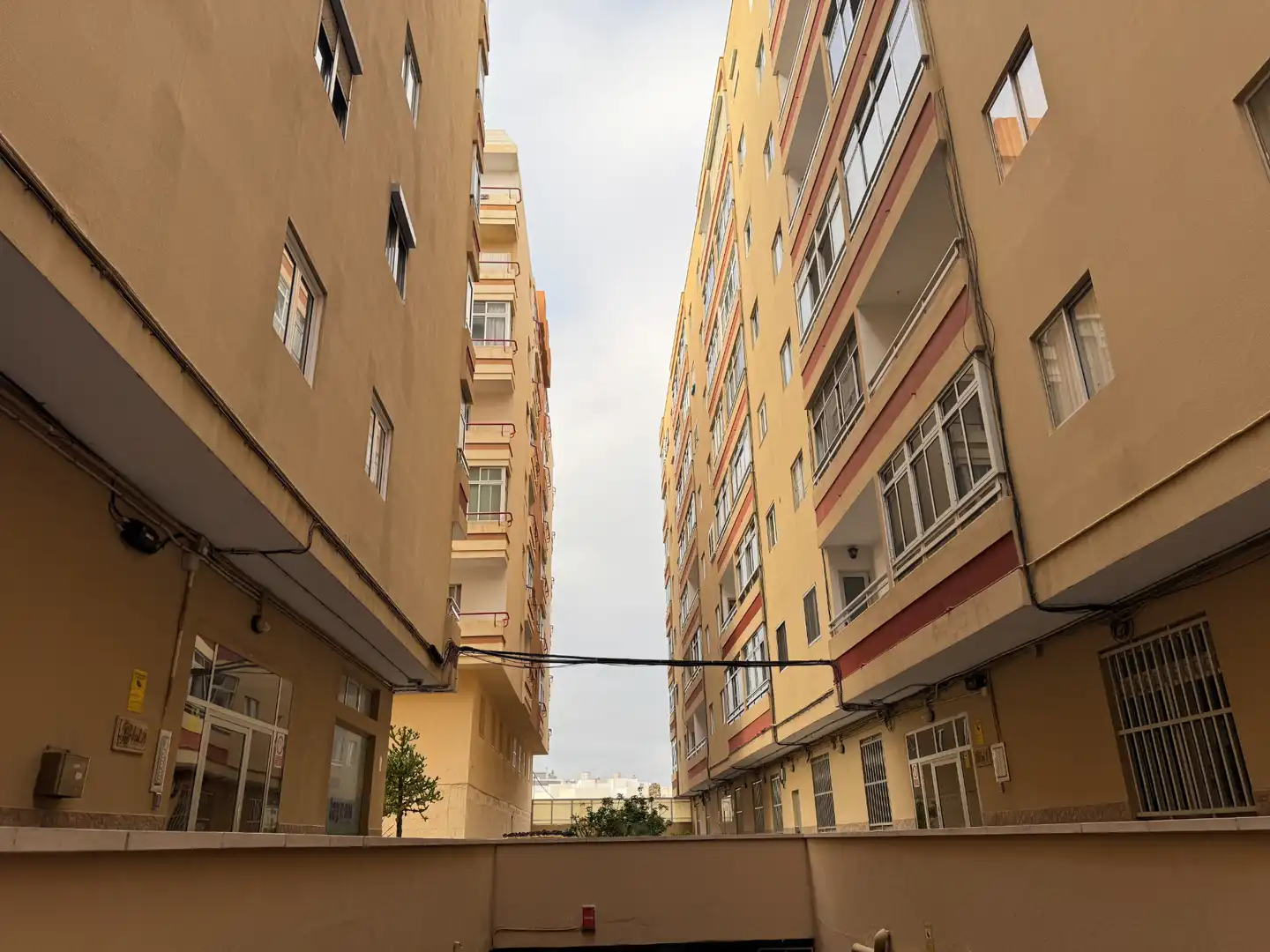 Vista exterior de Piso en venta en Telde con Balcón