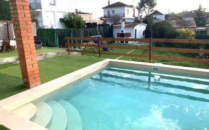 Swimming pool of House or chalet for sale in Rubí  with Air Conditioner, Heating and Private garden