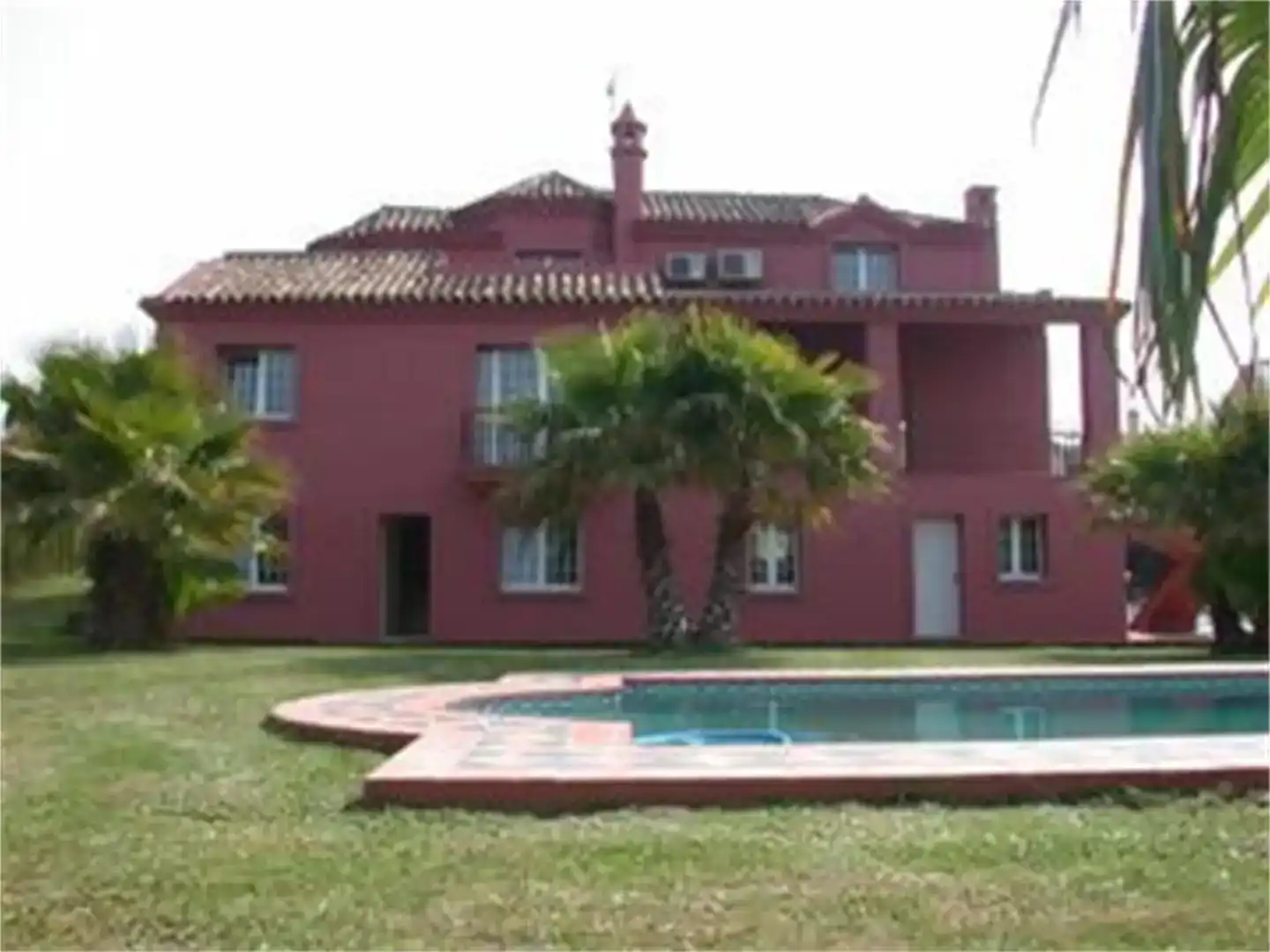 Jardí de Casa o xalet en venda en Estepona amb Aire condicionat, Piscina i Balcó