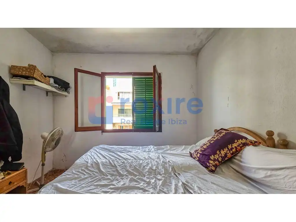 Habitación de Piso en venta en Sant Antoni de Portmany con Lavadora y Balcón