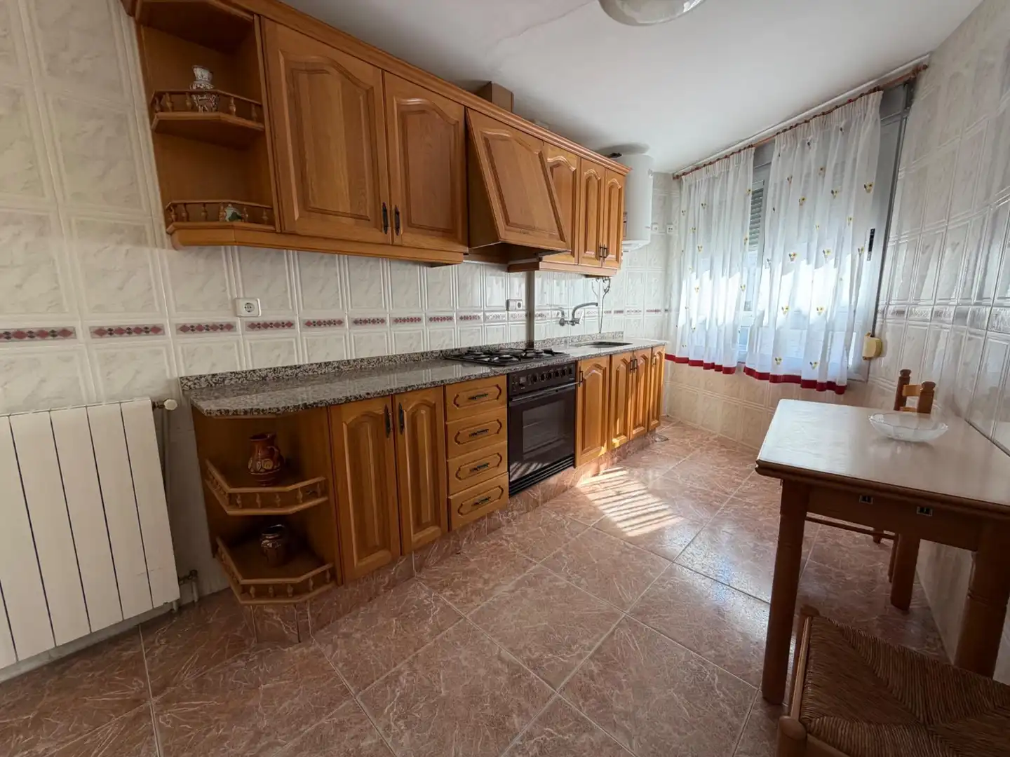 Cocina de Casa o chalet de alquiler en Gátova con Terraza, Trastero y Amueblado