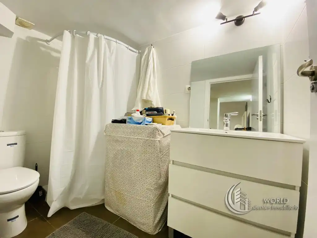Bathroom of Duplexes for rent in Madrid  with Air Conditioner, Heating and Furnished