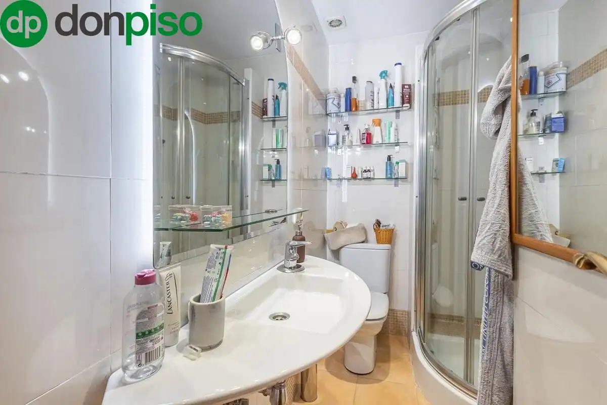 Apartament amb terrassa en venda a Calle ANGEL BARRIOS 1, imagen 21