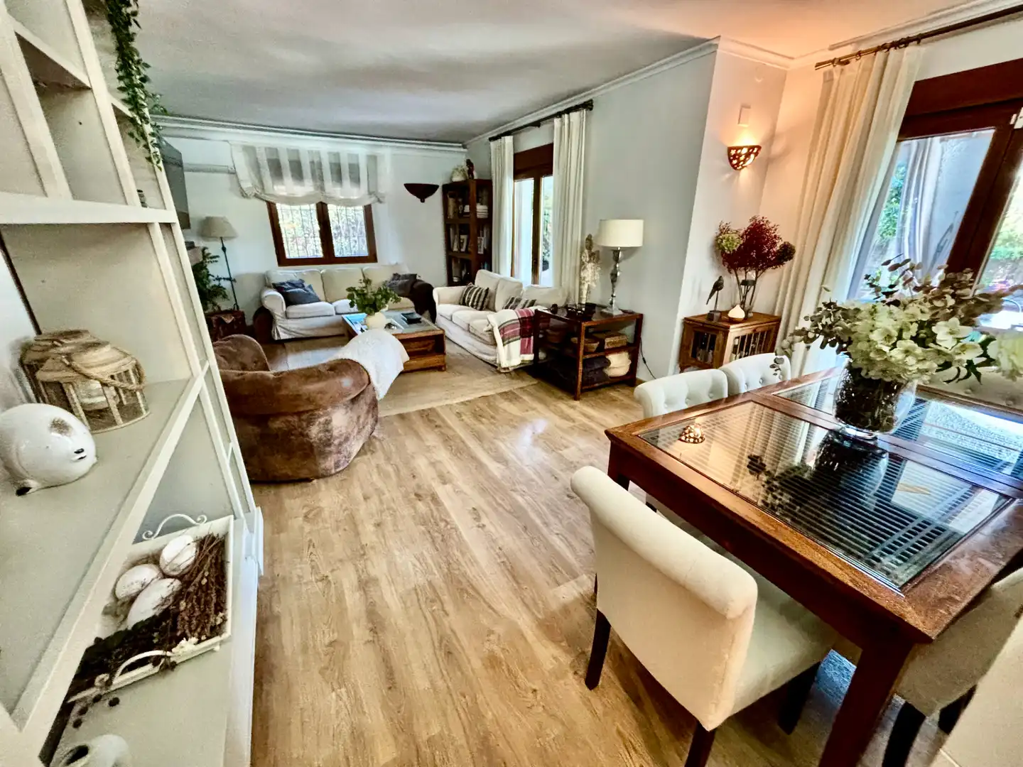 Sala d'estar de Casa o xalet en venda en Mutxamel amb Aire condicionat, Jardí privat i Terrassa