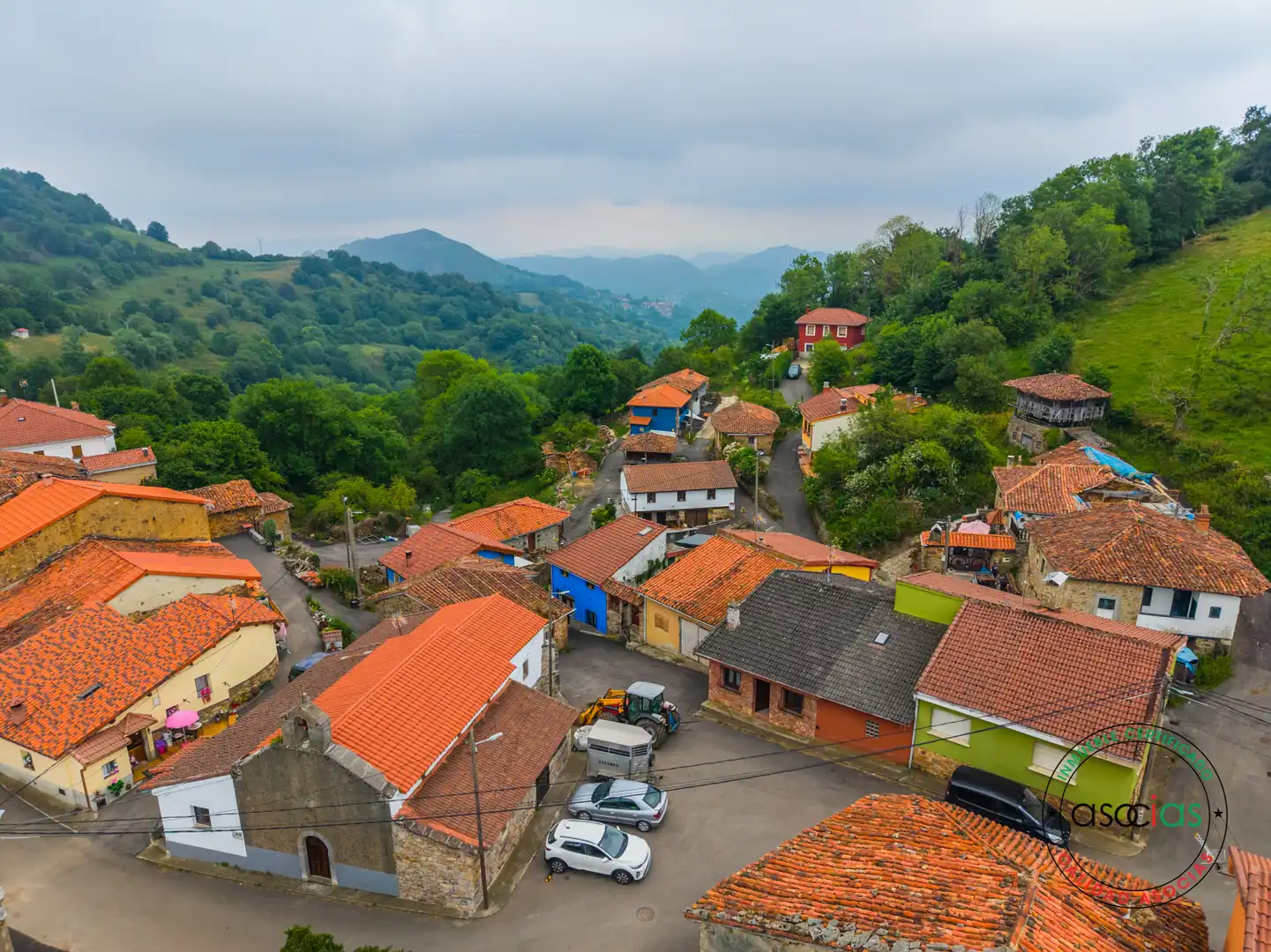 Vista exterior de Casa adosada en venta en Proaza con Calefacción y Trastero