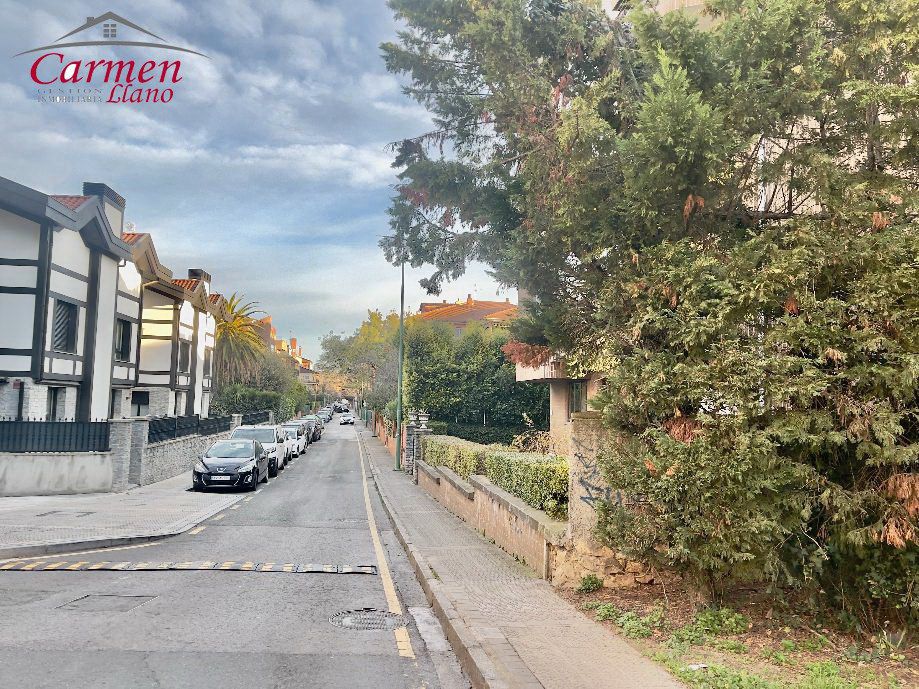 Vista exterior de Pis en venda en Getxo  amb Calefacció i Traster