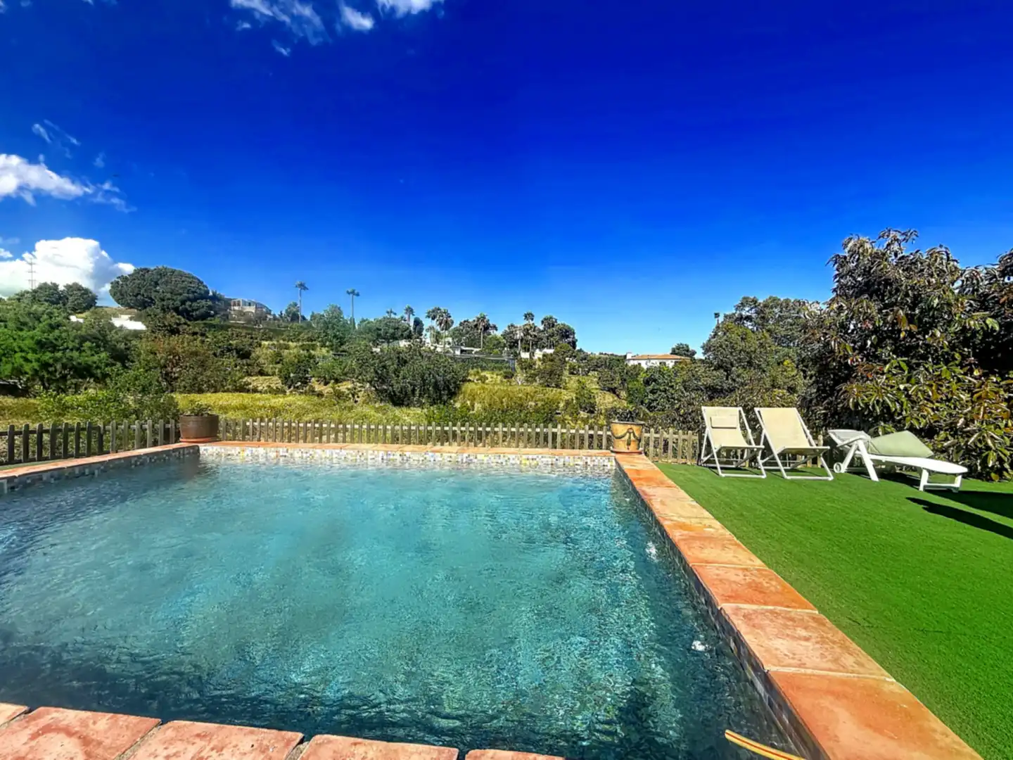 Swimming pool of Houses for sale in Estepona  with Air Conditioner, Private garden and Terrace