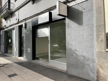 Local comercial de lloguer a Paseo Tomás Morales 69