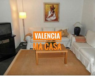 Sala d'estar de Pis de lloguer en  Valencia Capital amb Aire condicionat, Terrassa i Balcó