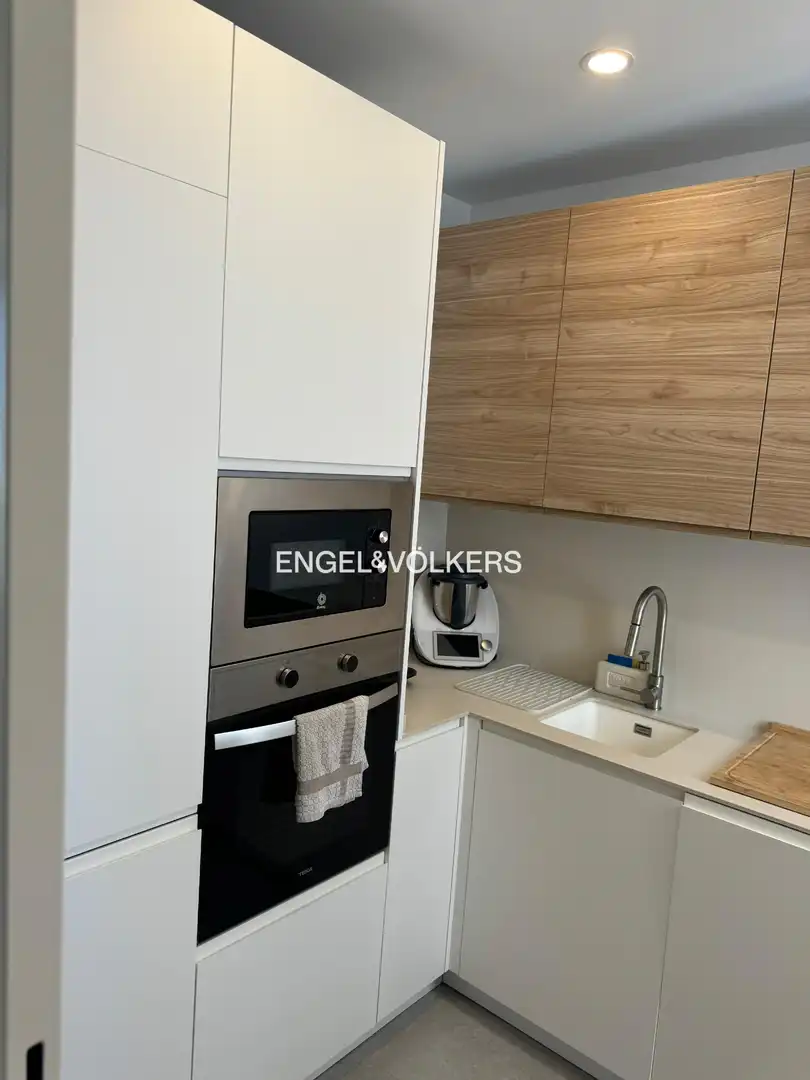 Cocina de Piso de alquiler en Madrid con Calefacción, Parquet y Balcón