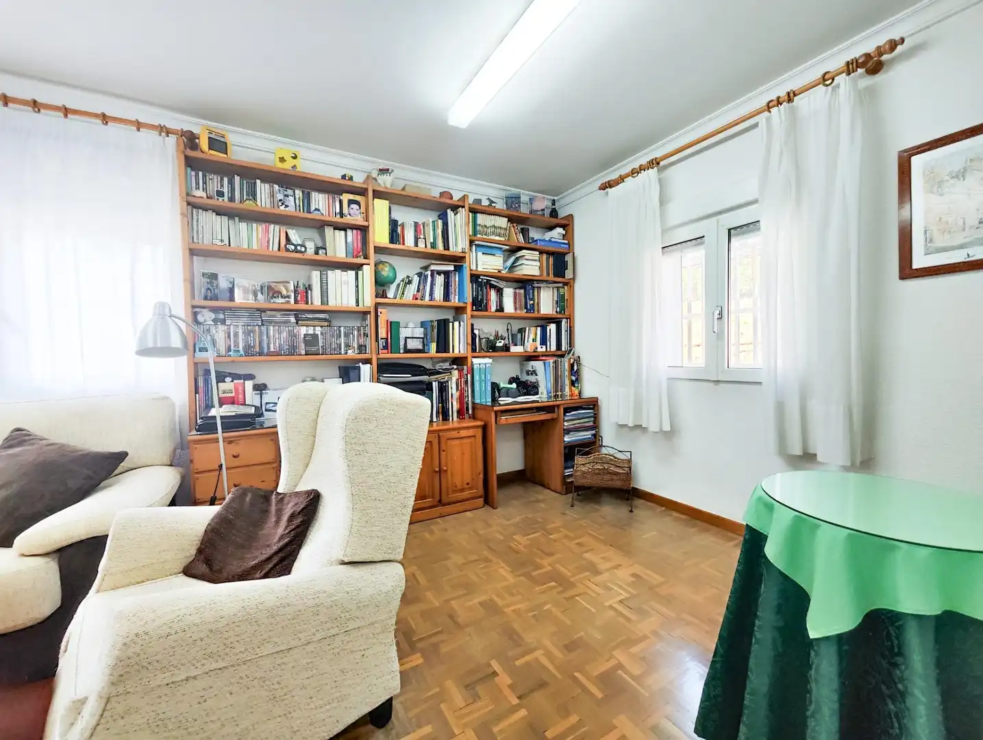 Living room of Houses for sale in Puertollano  with Air Conditioner, Heating and Private garden
