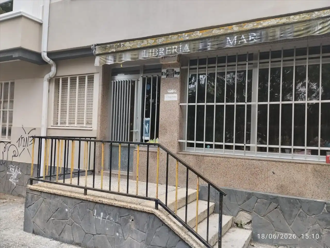 Local comercial en venta en Armada Española, imagen 2