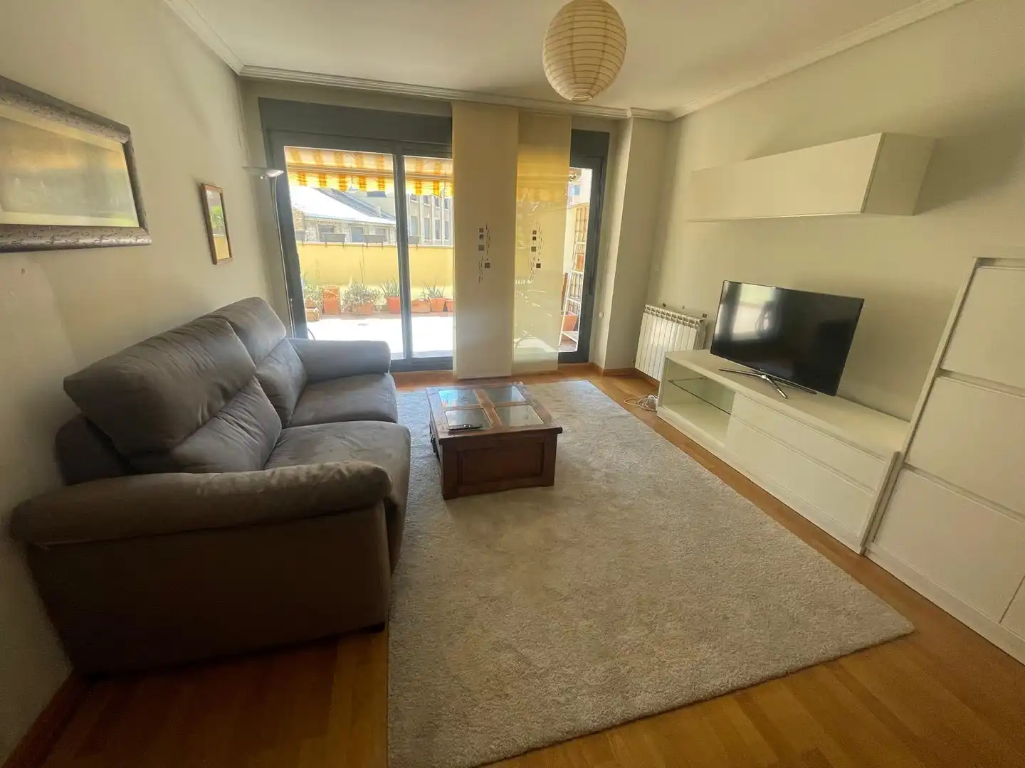 Sala de estar de Piso de alquiler en Zaragoza con Aire acondicionado, Calefacción y Parquet