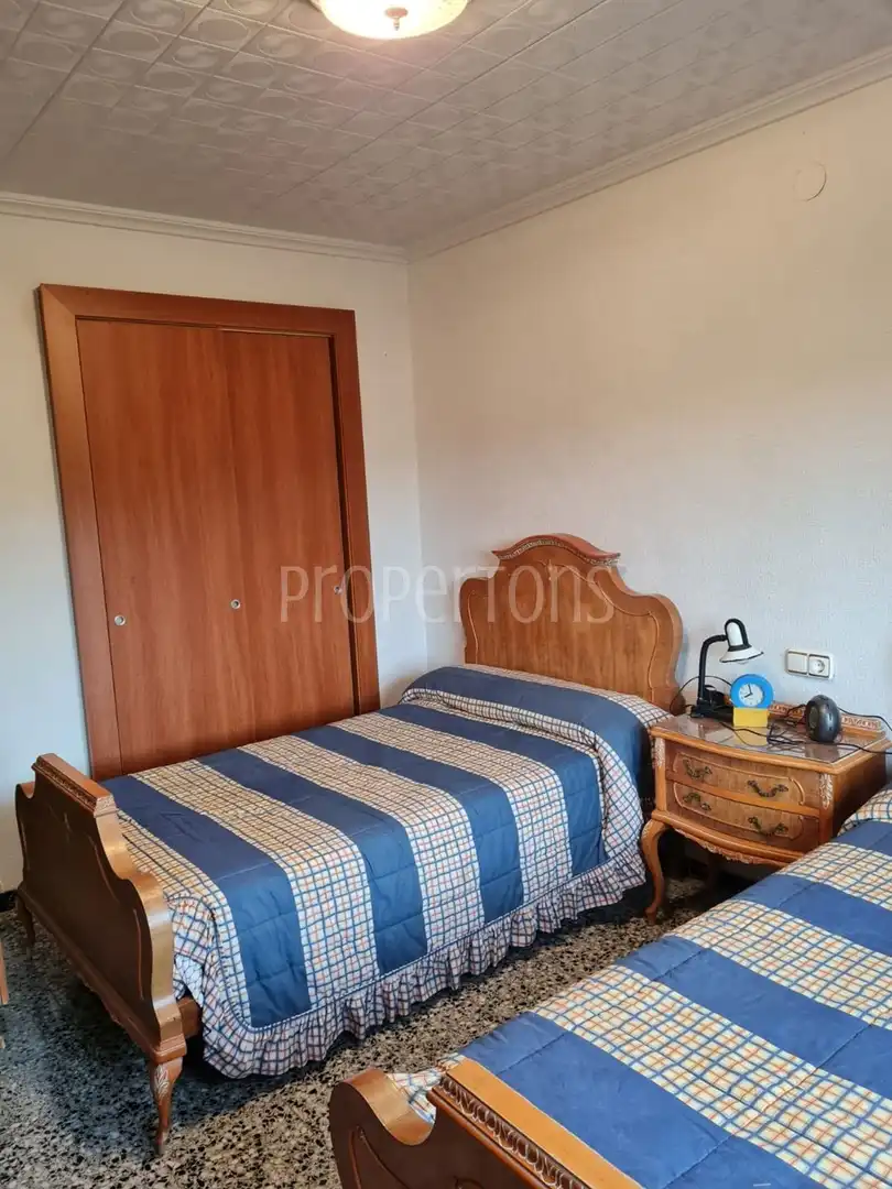Bedroom of Houses for sale in Petrer