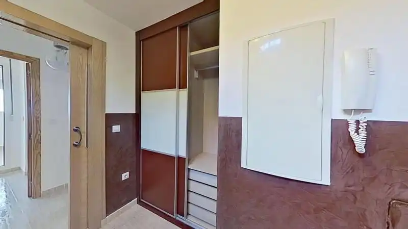 Schlafzimmer von Dachboden zum Verkauf in Cúllar Vega mit Terrasse und Balkon