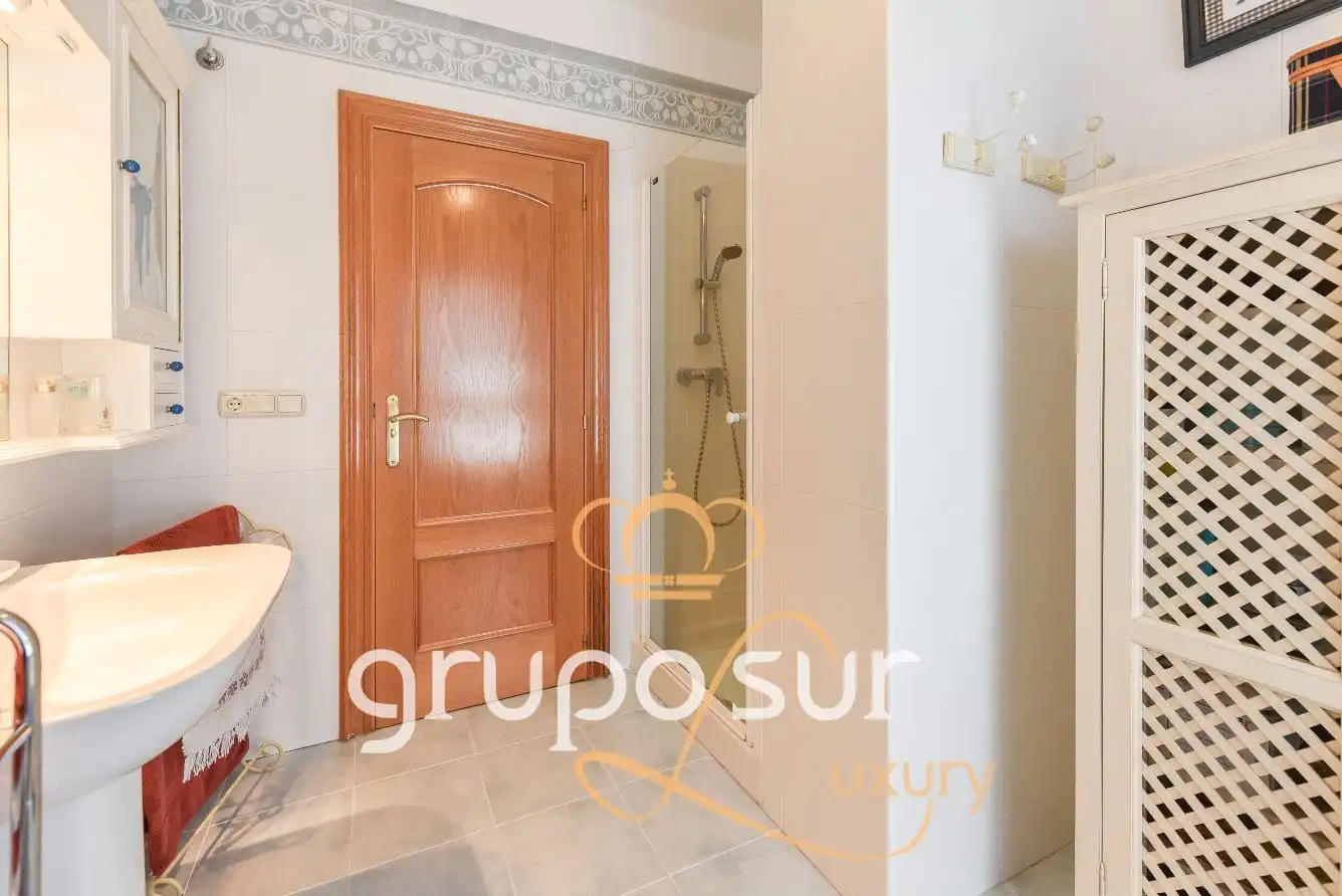Casa o xalet en venda a Calle de la Fuente del Berrocal, 1, El Berrocal