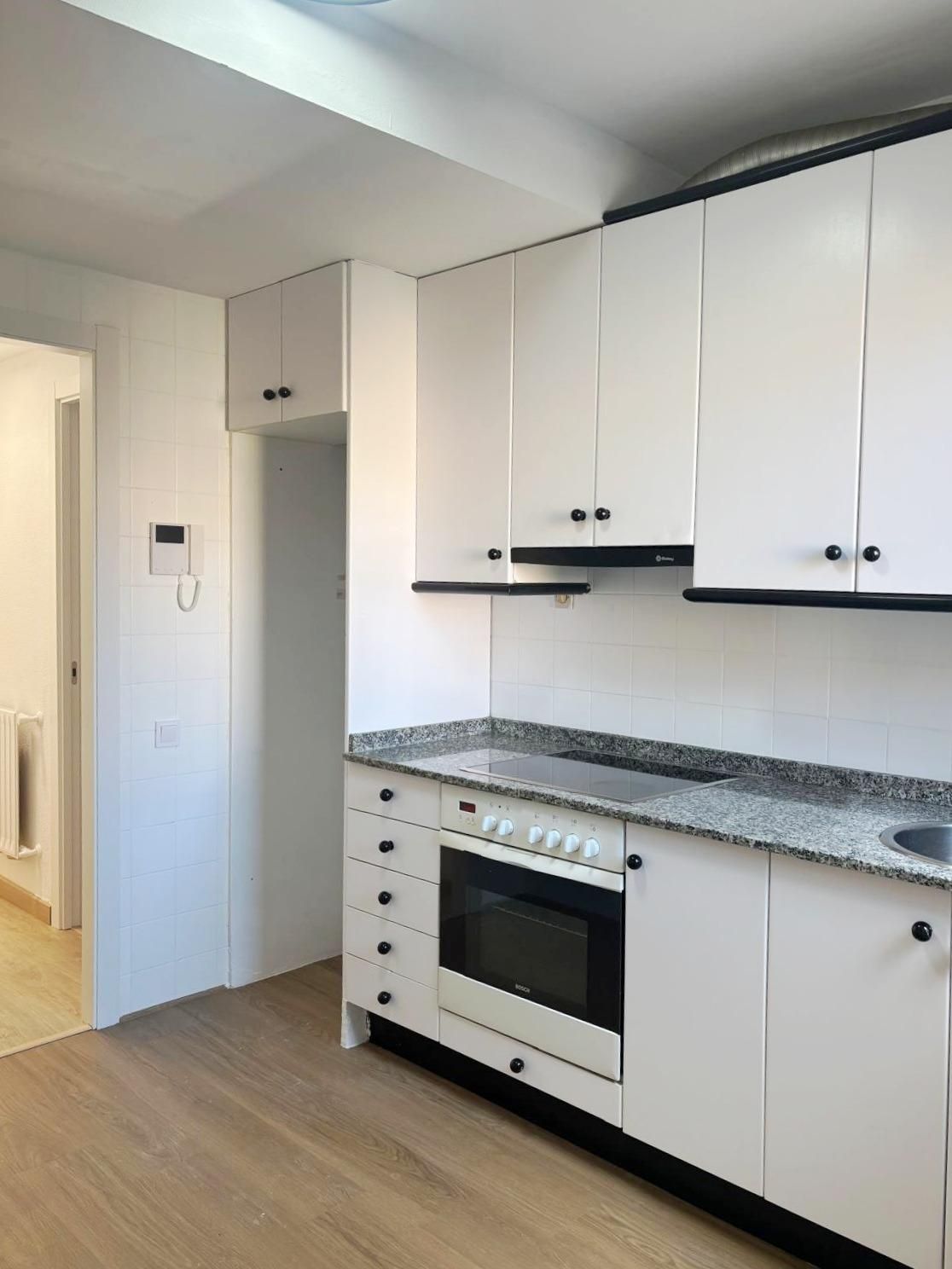 Kitchen of Flat to rent in Gijón   with Heating