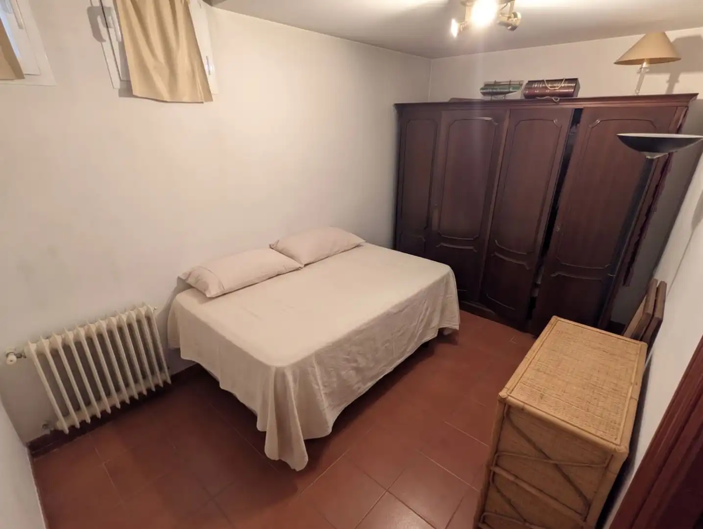 Dormitori de Casa o xalet en venda en Granada amb Aire condicionat, Calefacció i Terrassa