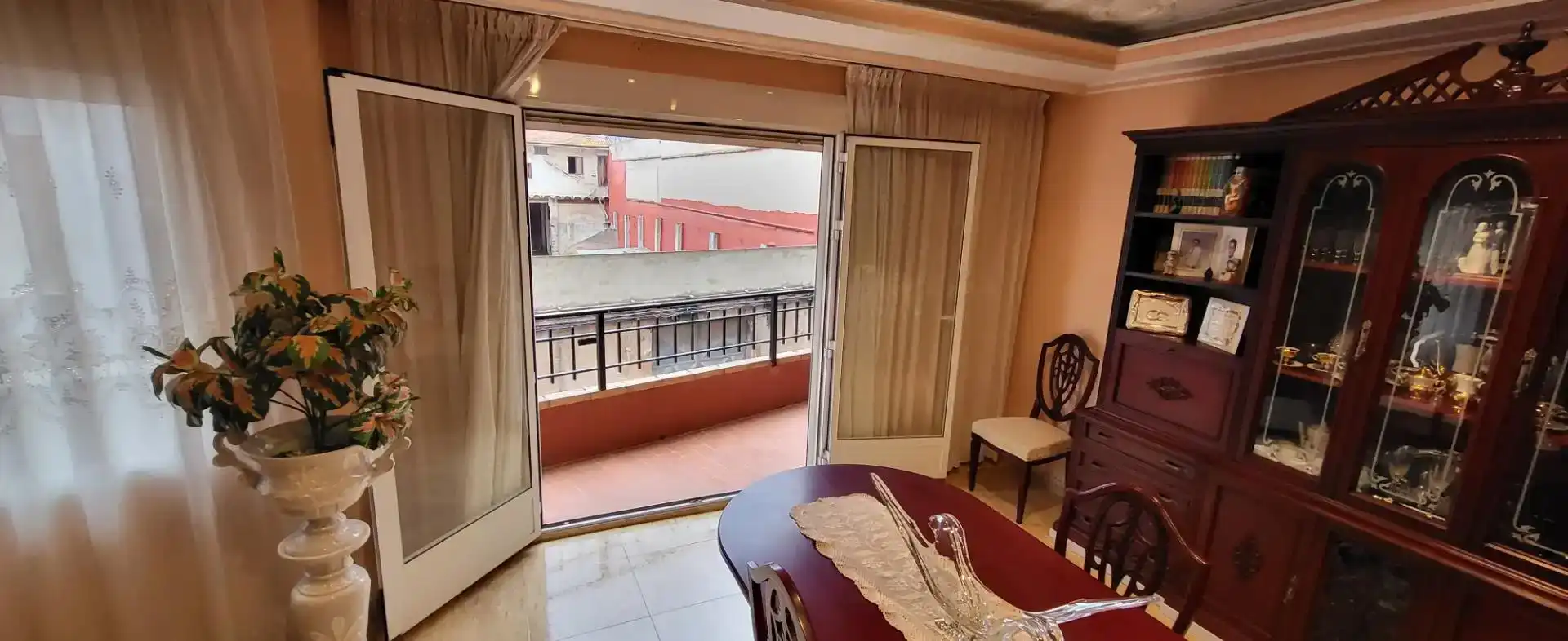 Comedor de Piso en venta en Algemesí con Aire acondicionado, Amueblado y Horno