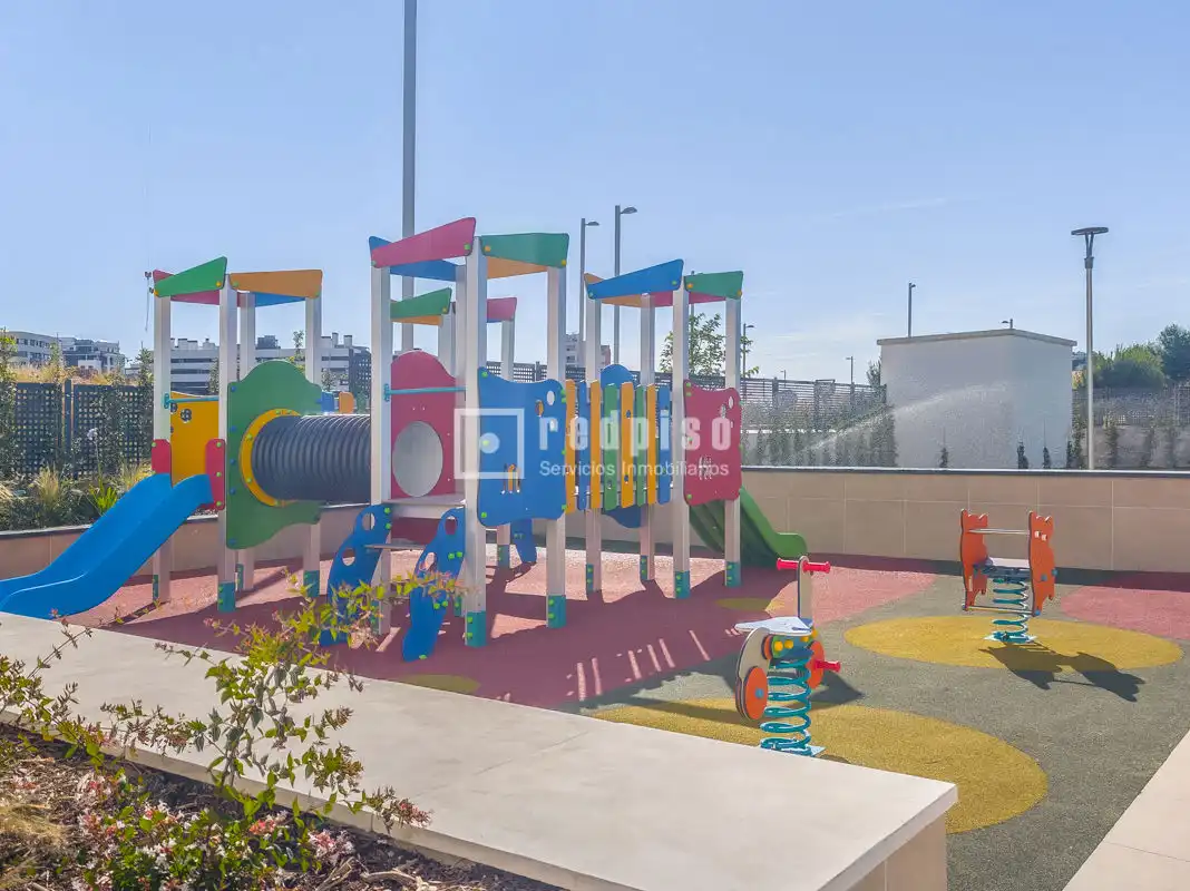 Terraza de Piso en venta en Madrid con Aire acondicionado, Calefacción y Jardín privado