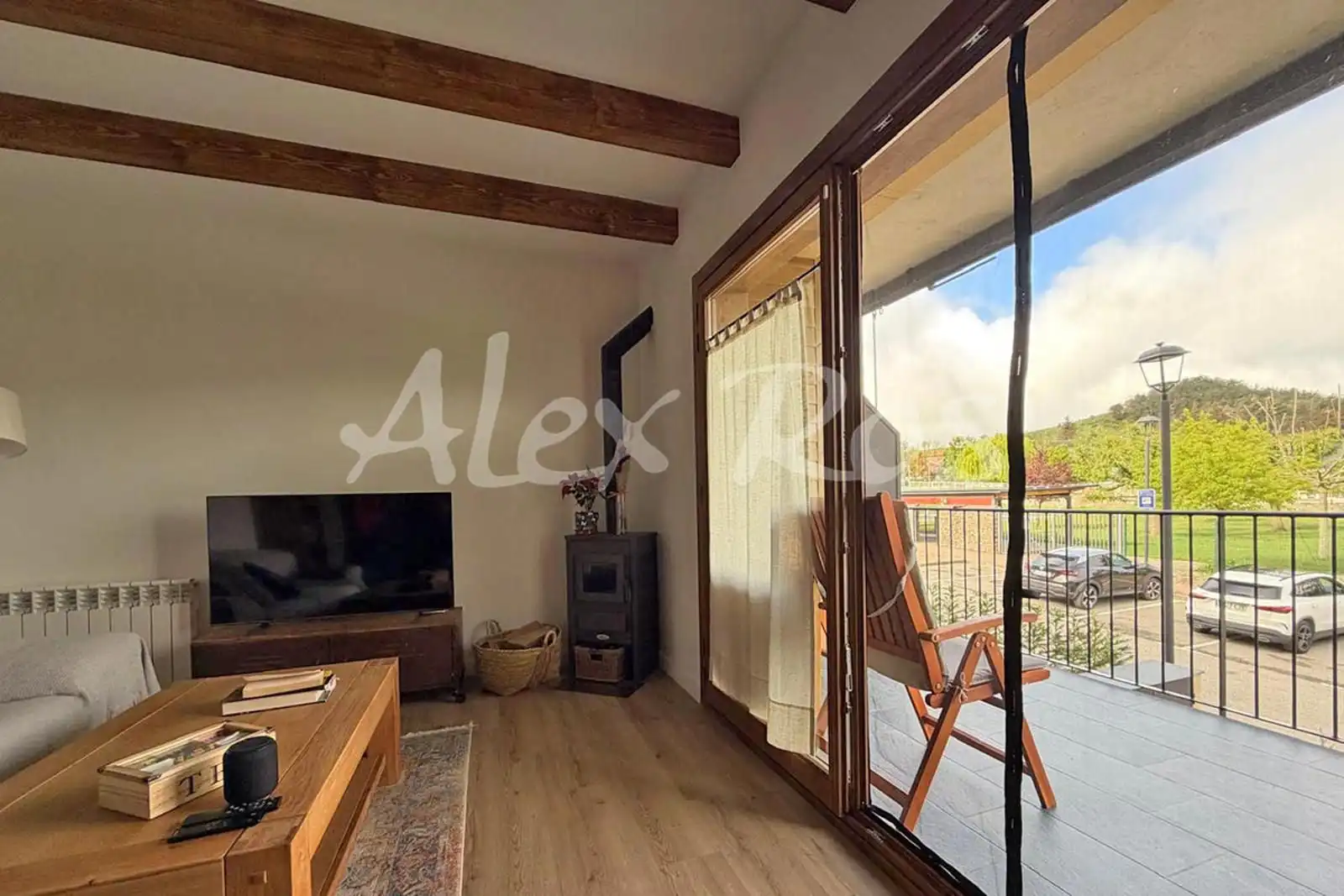 Sala d'estar de Pis en venda en Bellver de Cerdanya amb Calefacció i Traster