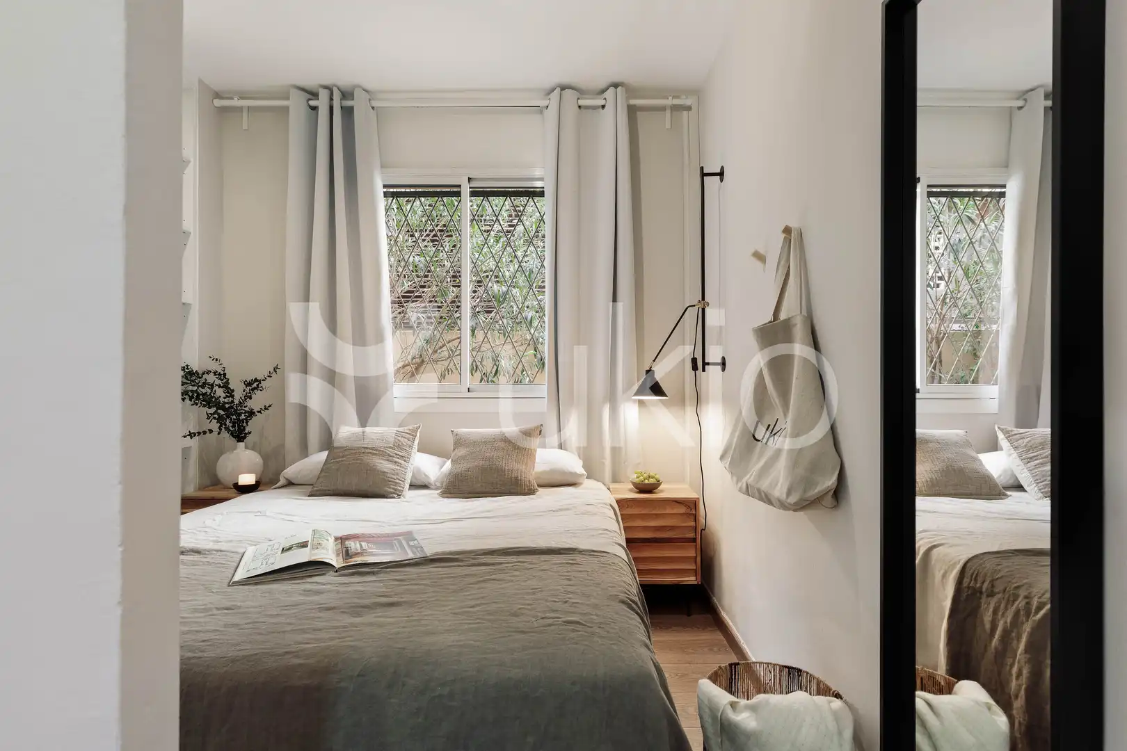 Dormitori de Apartament de lloguer en Barcelona amb Aire condicionat, Calefacció i Moblat