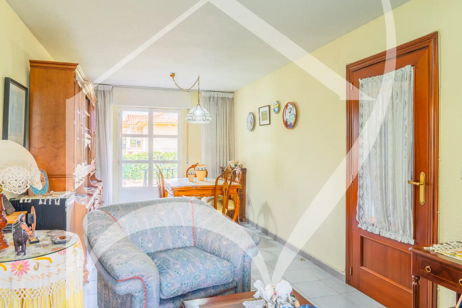 Living room of Detached homes for sale in Carrascal de Barregas  with Heating, Private garden and Community pool