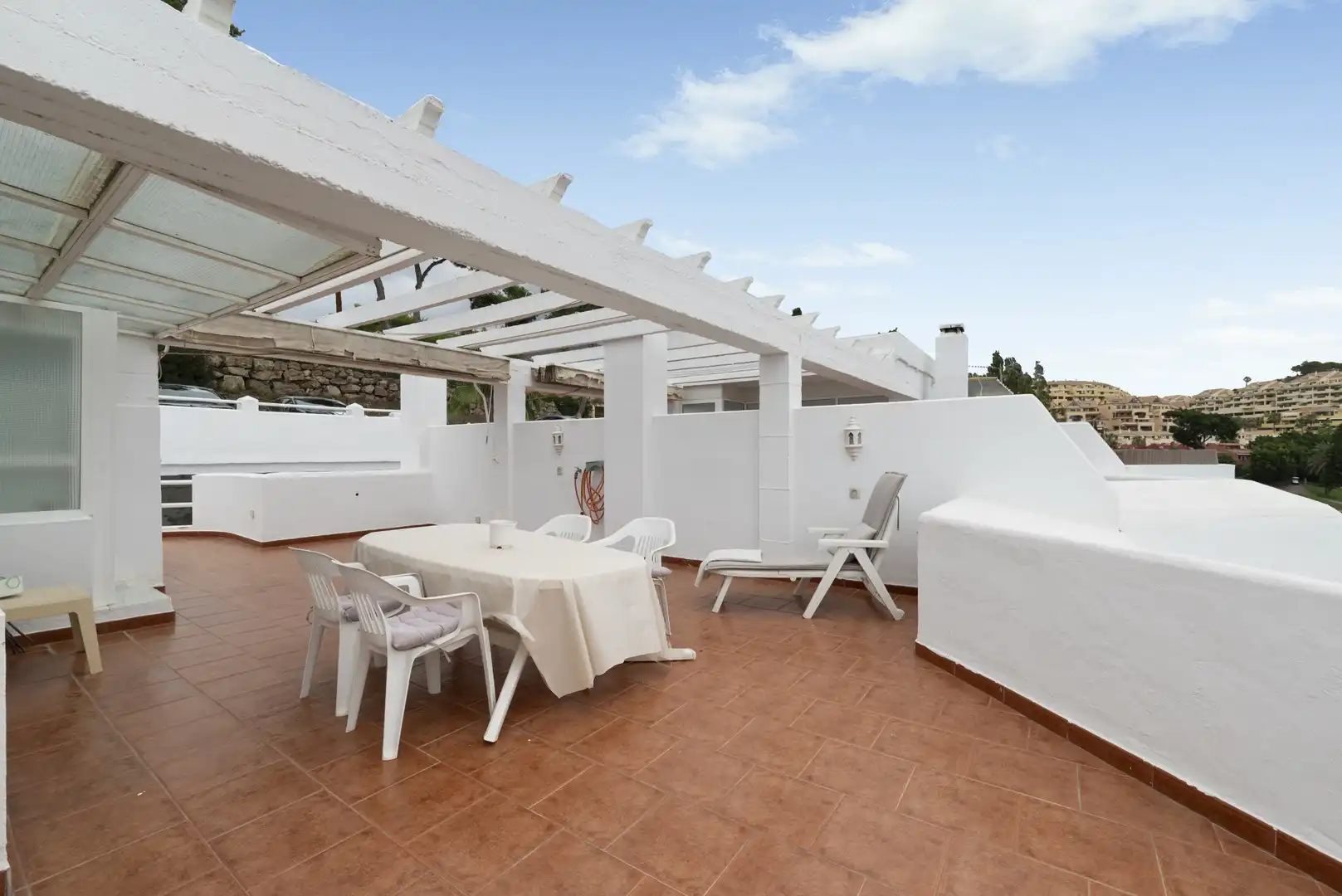 Terrassa de Casa adosada en venda en Benalmádena amb Terrassa, Piscina i Moblat