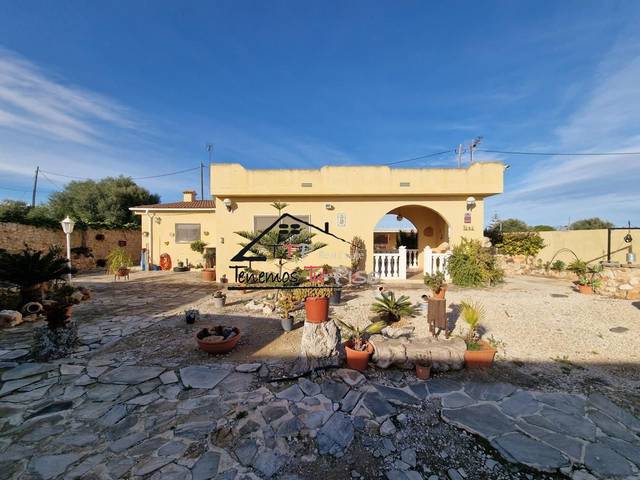 Casa-chalet en Venta en  Partida Surrach en Mar Chica