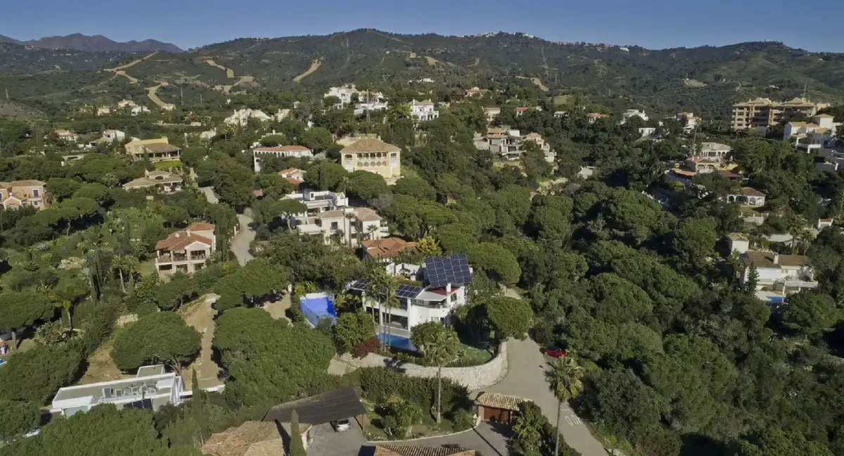 Vista exterior de Casa o chalet en venta en Marbella con Aire acondicionado, Jardín privado y Terraza